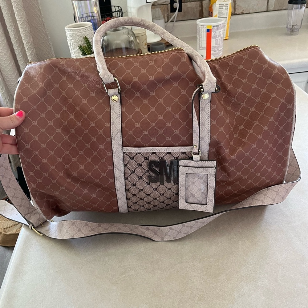 Steve Madden Travel Duffle Bag! NWOT!!